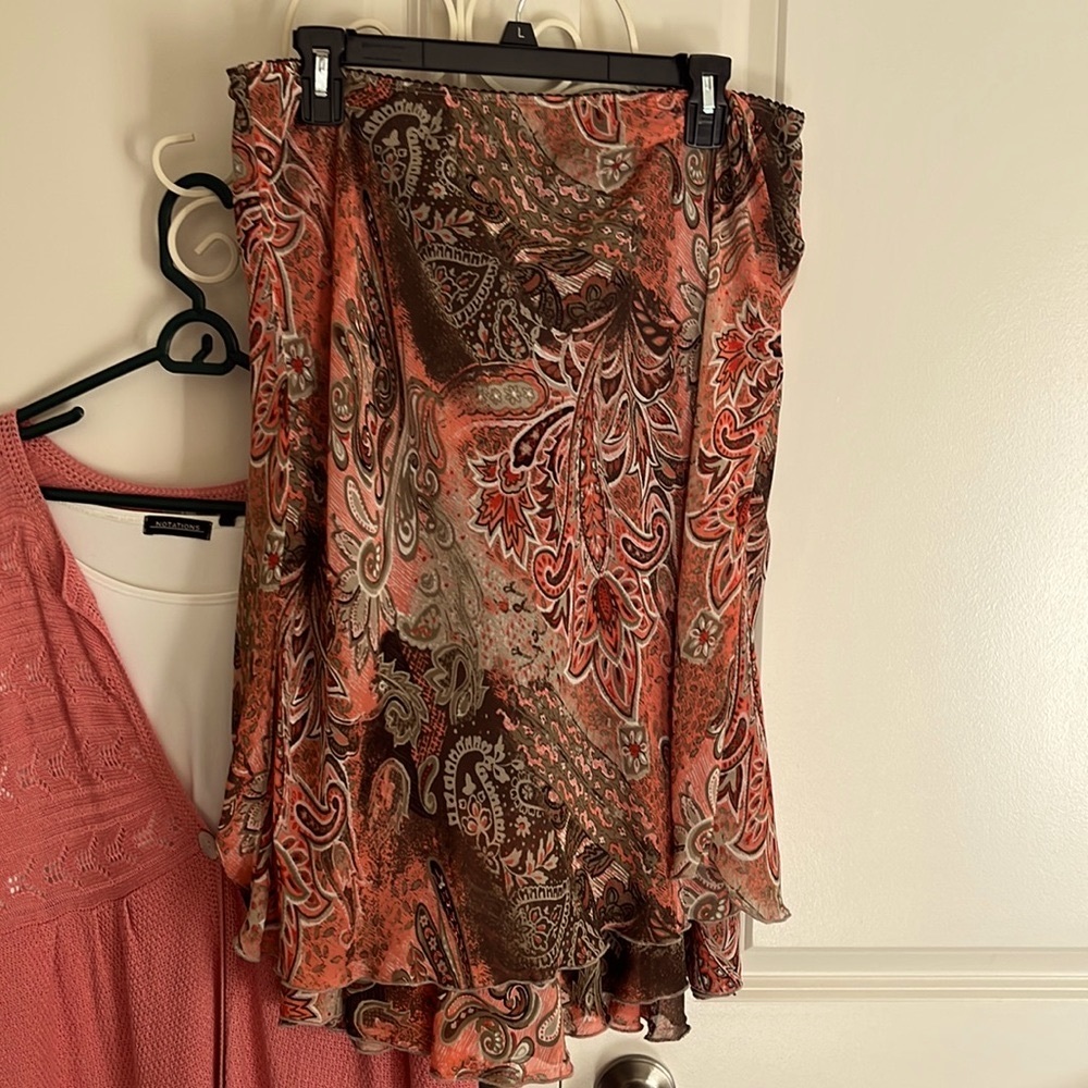 Paisley Coral skirt
